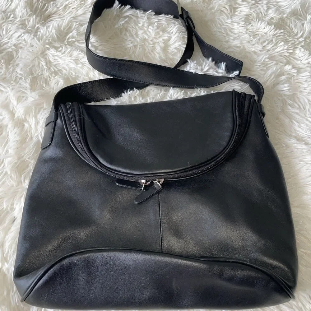MAXX New York Black Leather Handbag Purse Crossbody Shoulder Bag